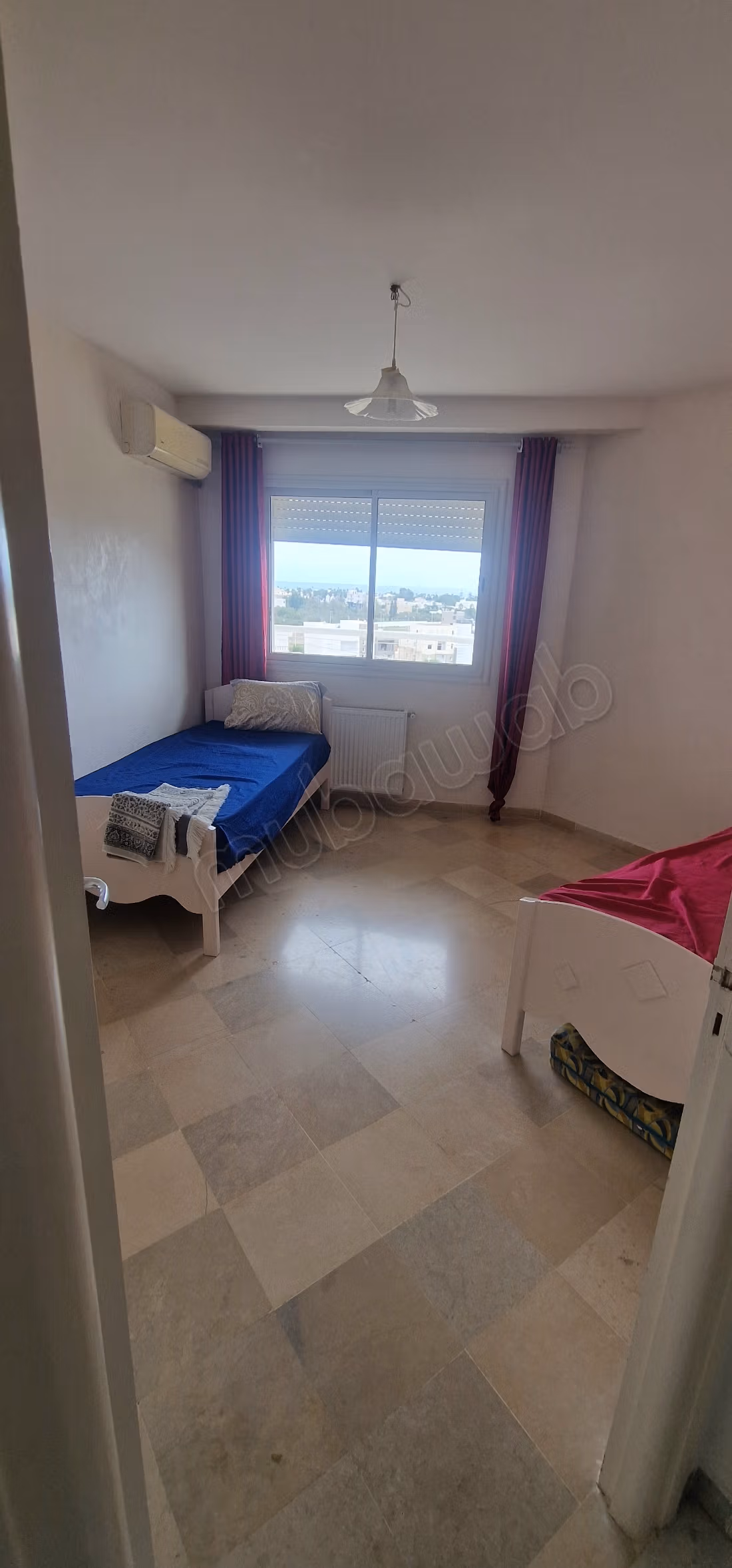 Location d'un appartement à Hammamet Nord. 
Surface de 104 m². 
Meublé