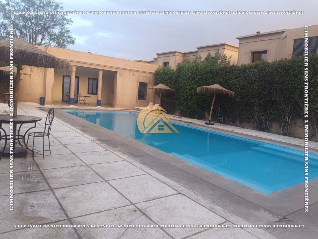 Villa in vendita a Targa – 3 camere con giardino e piscina