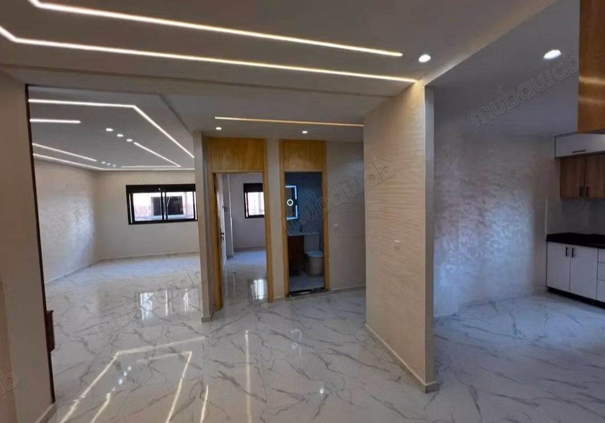 Floor 2 independent stairs 120 meters