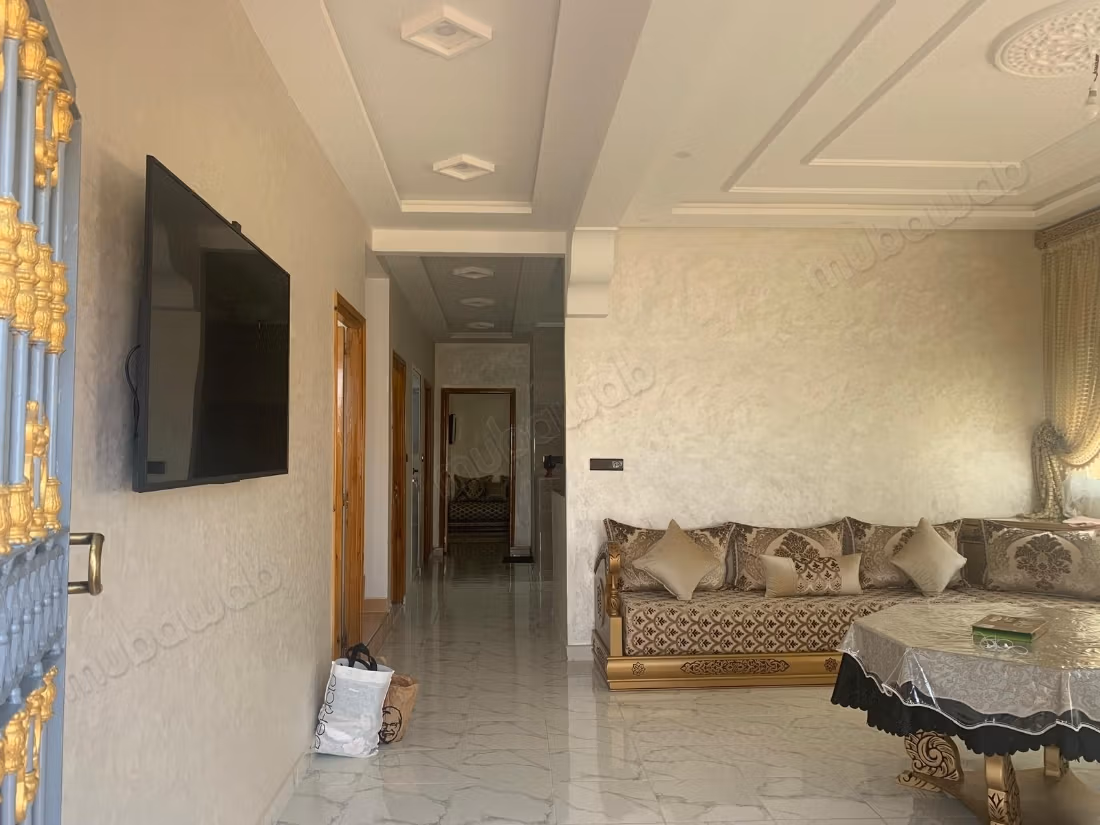 Vind je huis om te kopen in Malloussa. Totale oppervlakte 140 m². Gemeubileerd