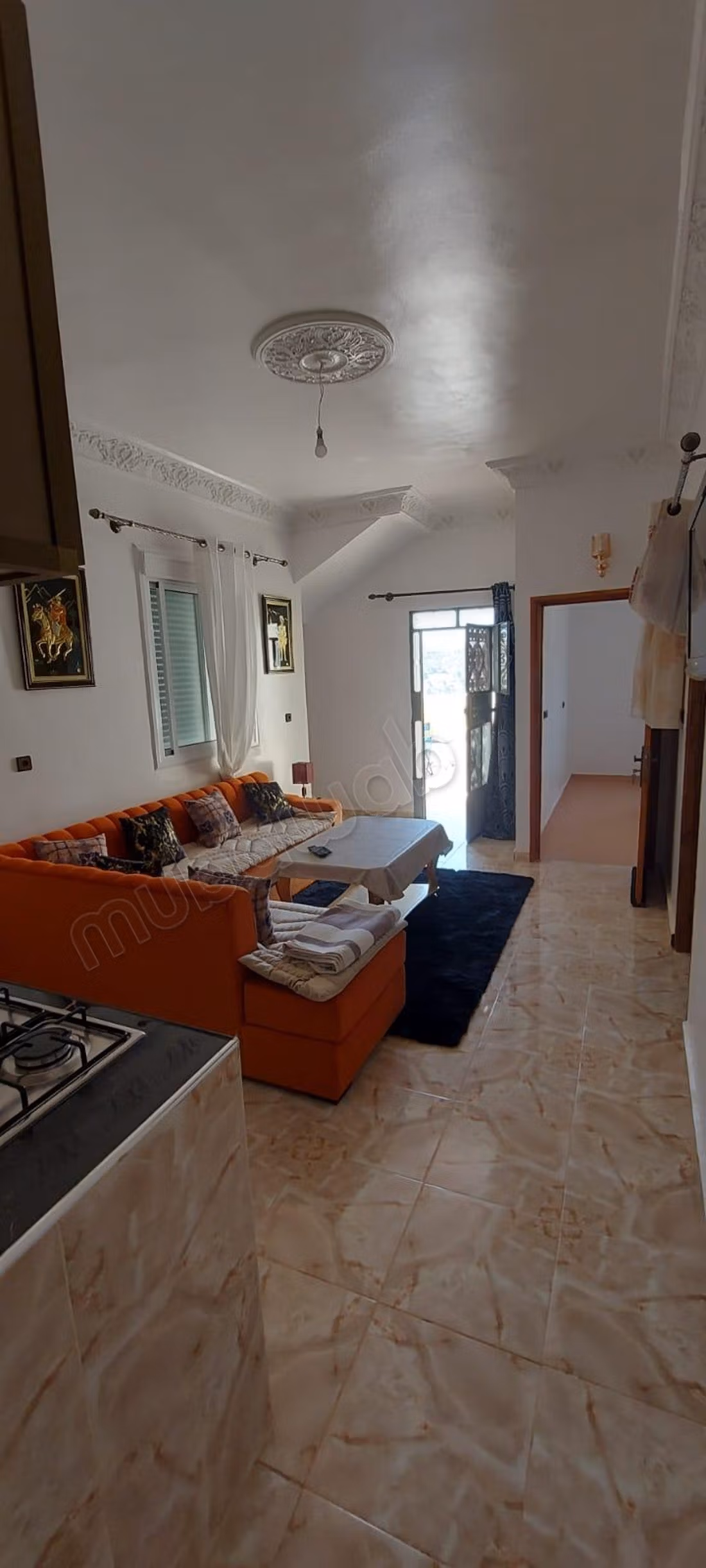 Vind je huis om te kopen in Malloussa. Totale oppervlakte 140 m². Gemeubileerd
