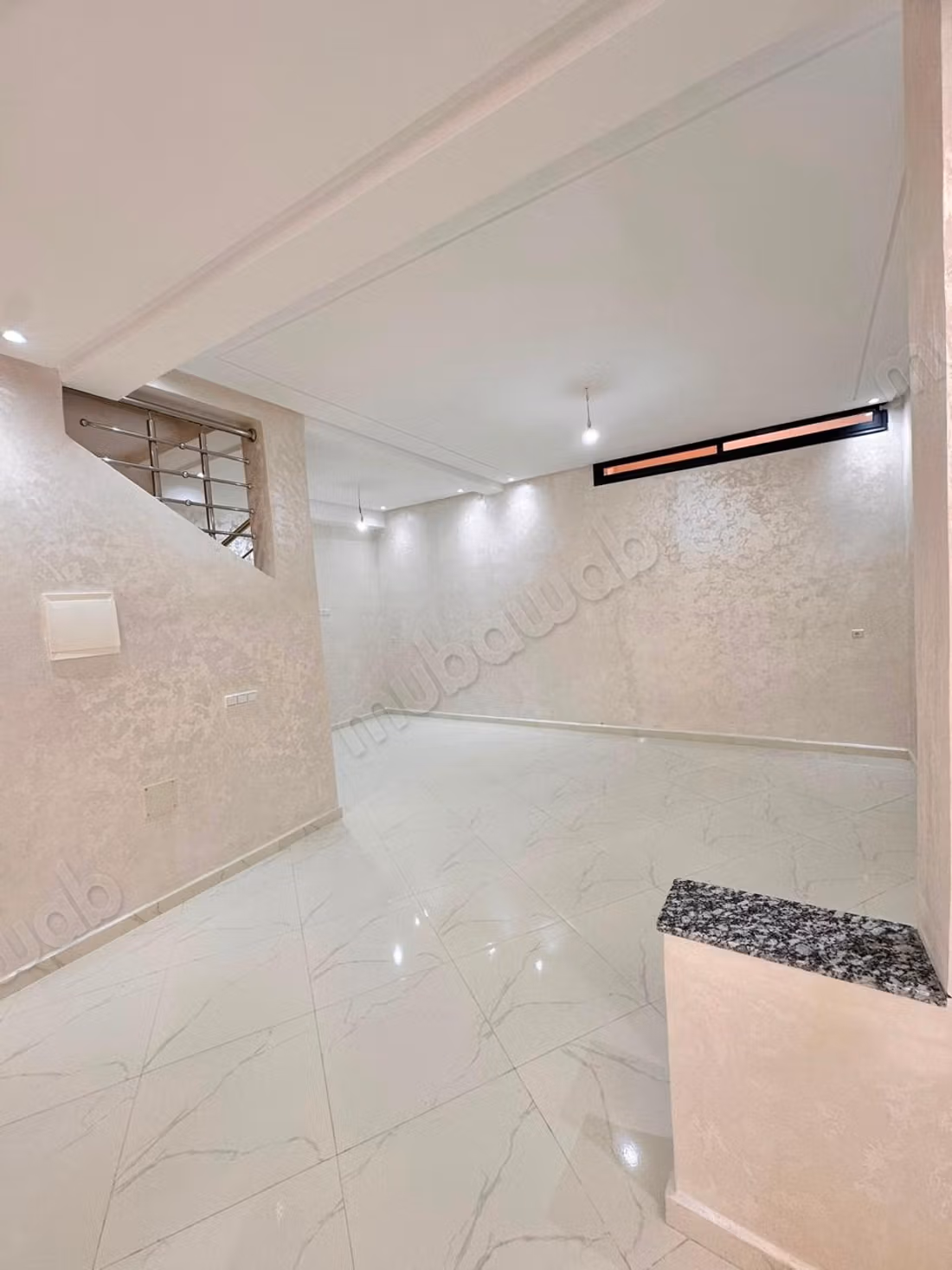 Free lower duplex 220 meters