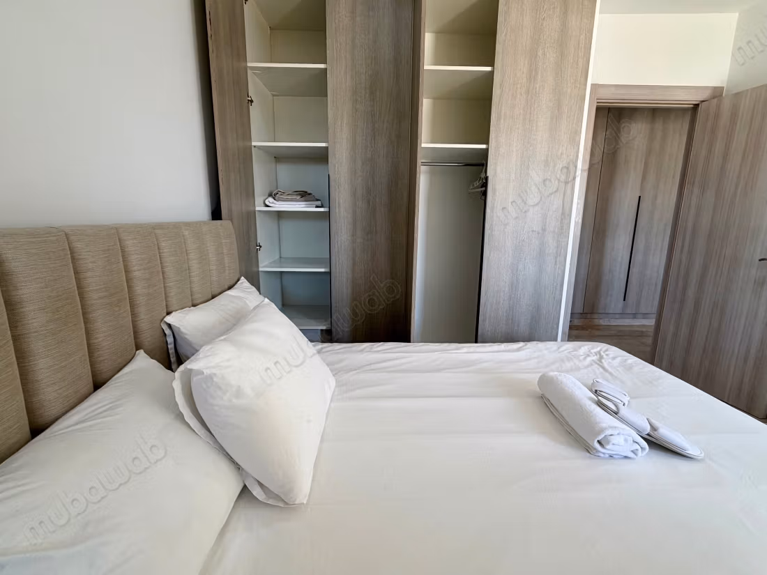 Appartamento in affitto a Cité Erriadh. Superficie di 75 m². Arredato