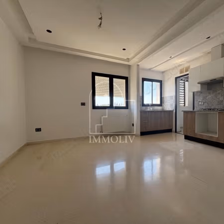For rent an S1 apartment at Soukra park