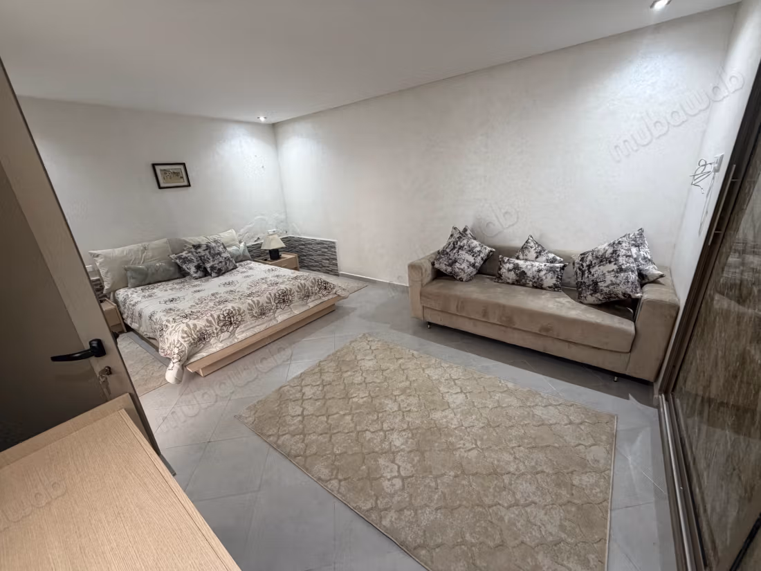 Bellissimo appartamento in affitto a Wifak. 2 camere accoglienti. Arredato