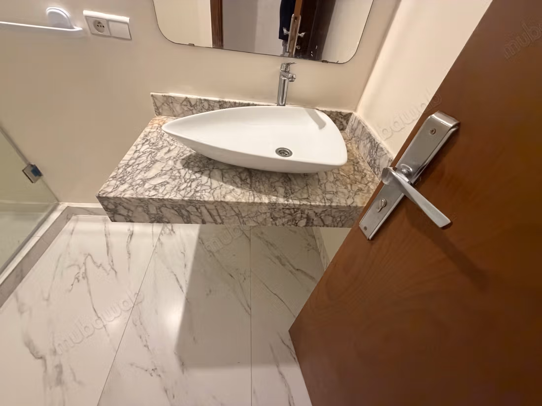 Bellissimo appartamento in affitto a Wifak. 2 camere accoglienti. Arredato