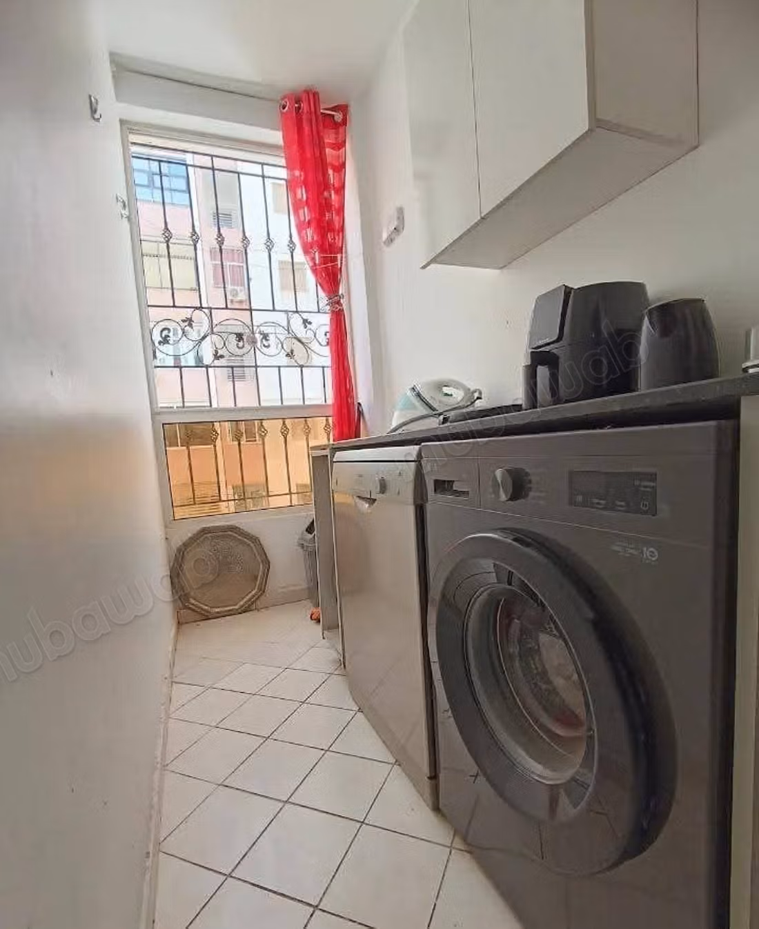 Appartamenti in affitto giornaliero solo per famiglie e coppie in centro città. 2 camere. Parcheggio e ascensore.