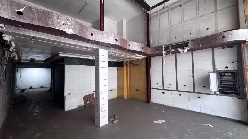 Louez ce local commercial à Rue Socrate.
Superficie 173 m²