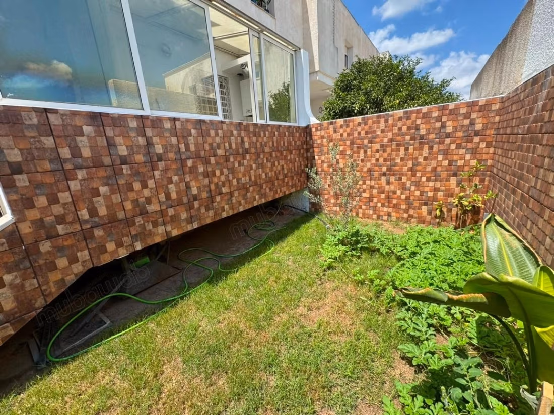 S3 Apartment with garden for sale