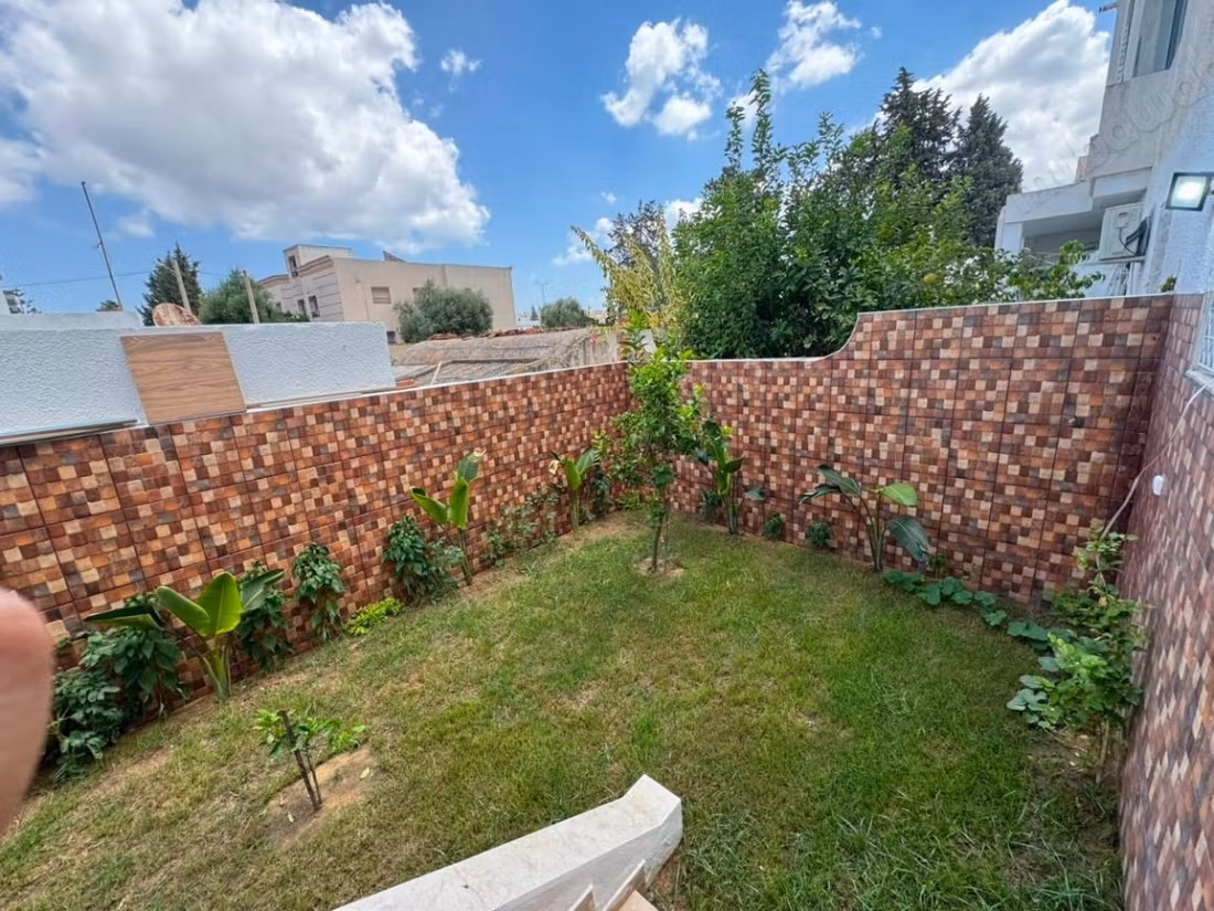 S3 Apartment with garden for sale