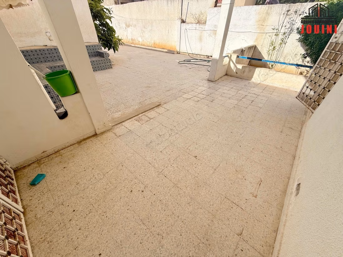 Casa 519 M² A Ezzahrouni Città Bouzayenne