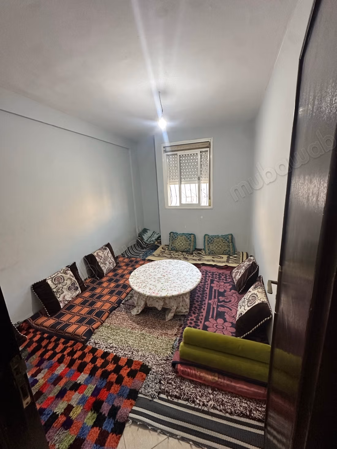 Bellissimo appartamento in affitto a Cité Adrar. Superficie 60 m². Giardino e terrazza