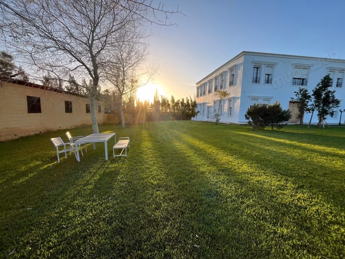 Nice farm for sale in Sidi Allal El Bahraoui. Total area 36000 m². Secure residence