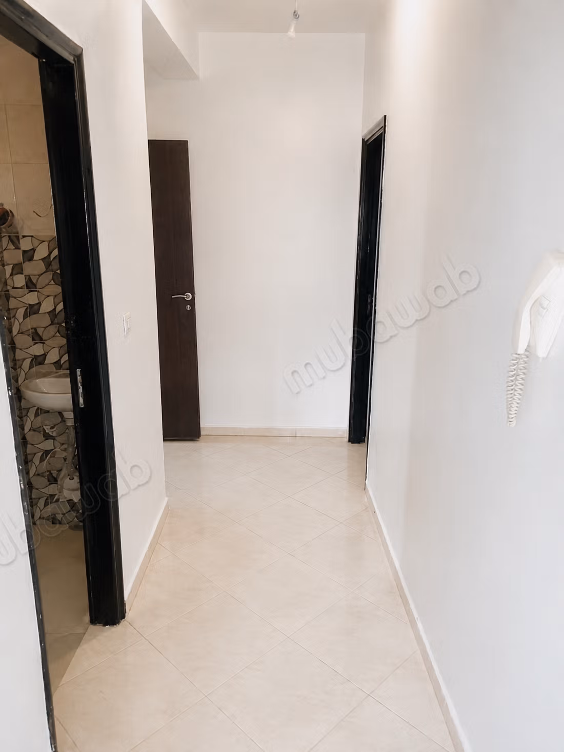 Apartment for rent in Al-Aouama. Area 55 m². Elevator available