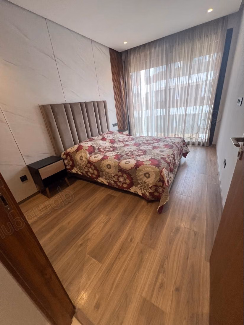 Furnished studio rental for princesses with terrace