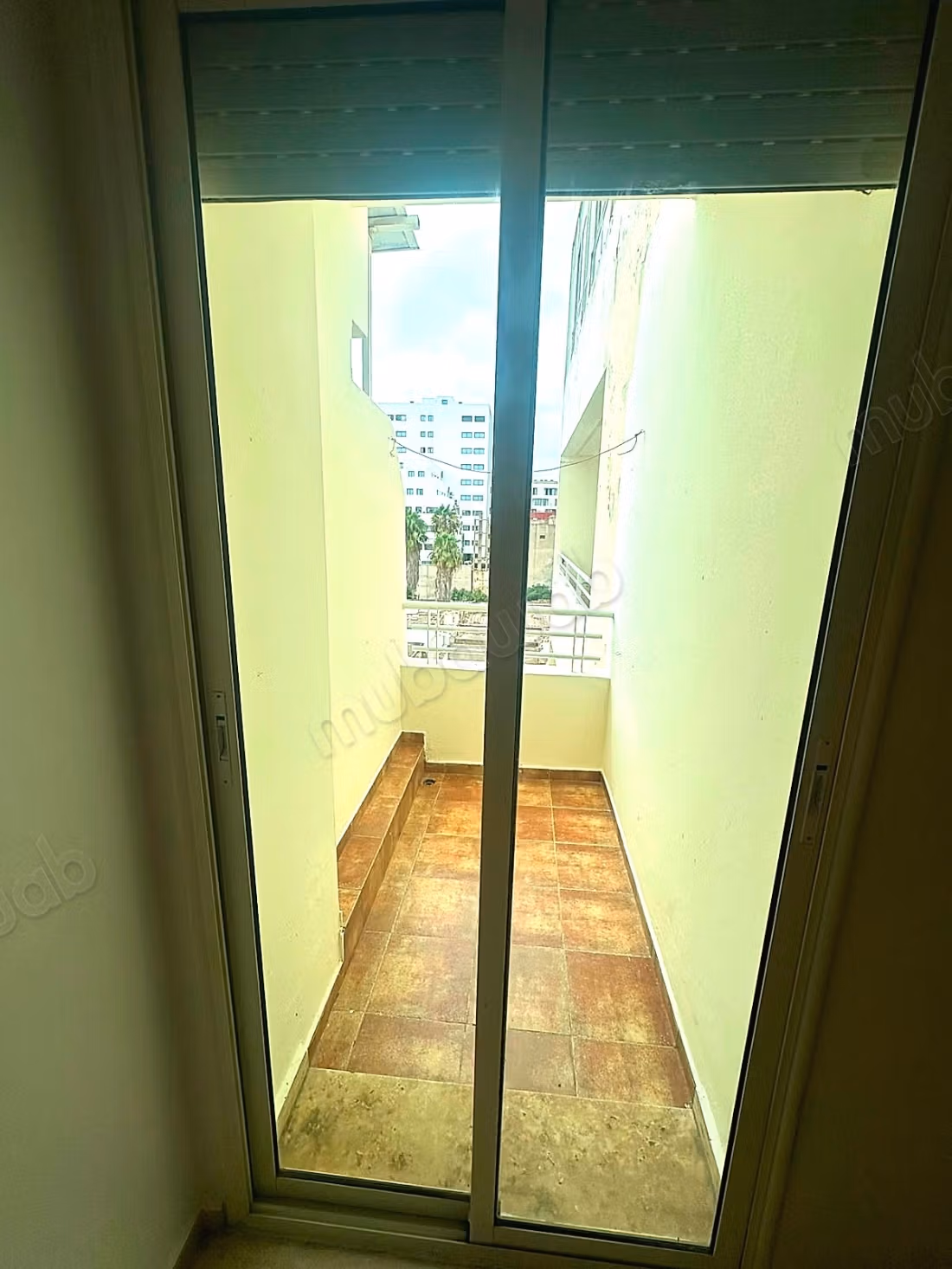 Alquile este apartamento en Derb Ghalef. Superficie 100 m². Terraza y ascensor