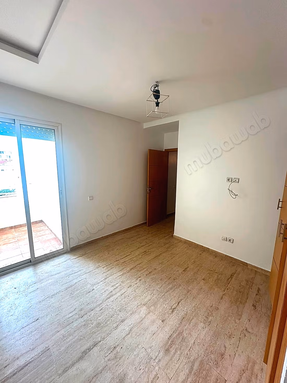 Alquile este apartamento en Derb Ghalef. Superficie 100 m². Terraza y ascensor