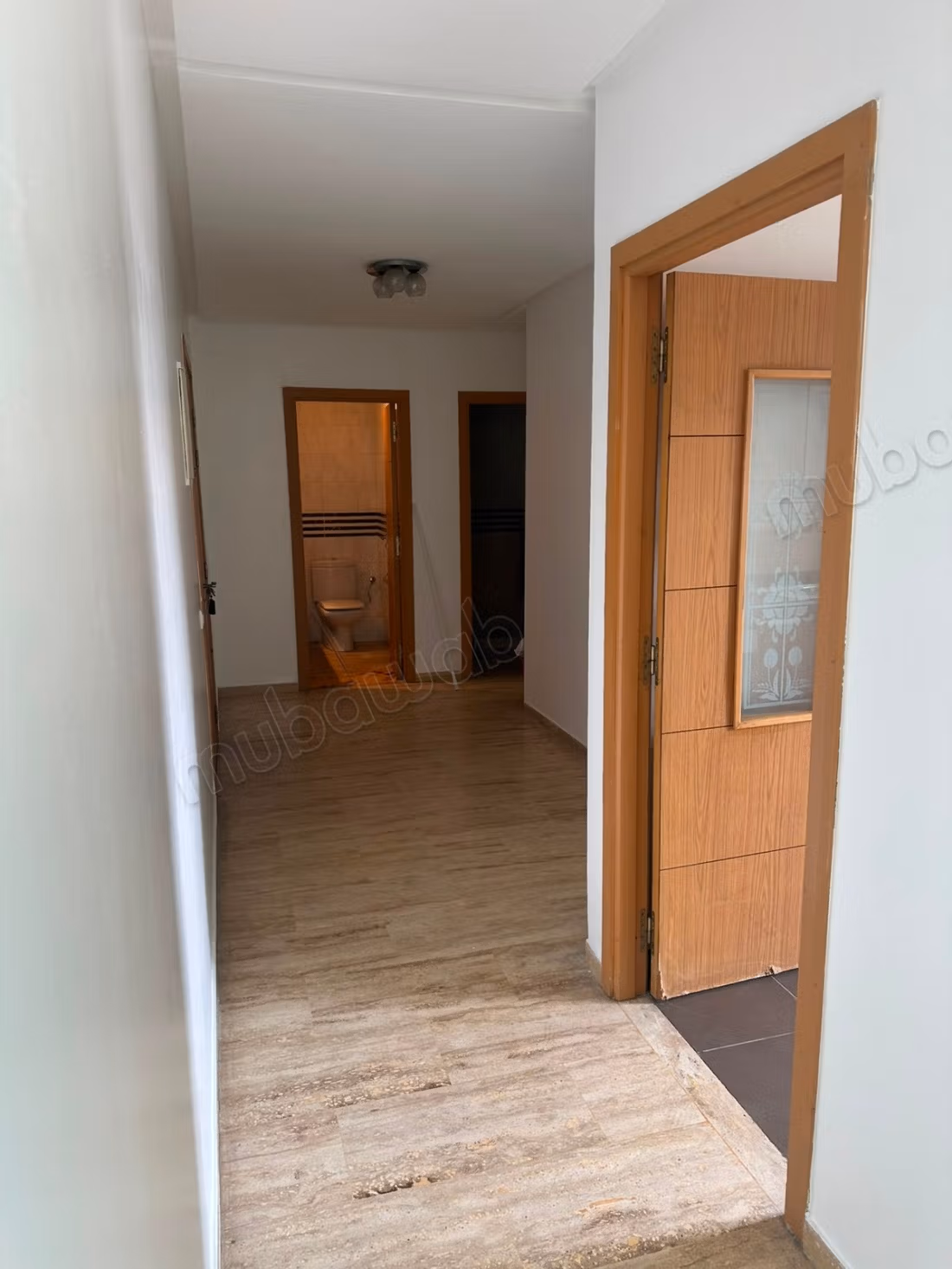 Alquila este apartamento en Derb Ghalef. Superficie 100 m². Terraza y ascensor