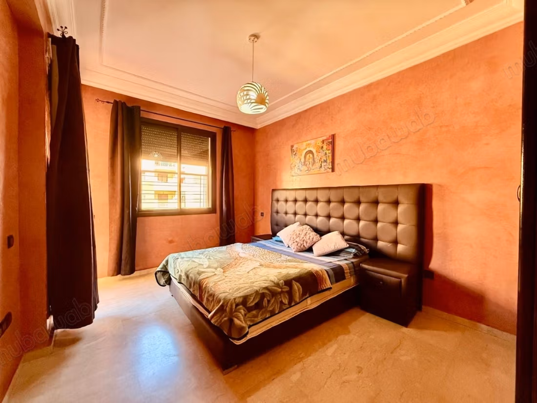 2 Bedroom Apartment with Terrace & Pool – Close to Train Station and Lycée Victor Hugo
