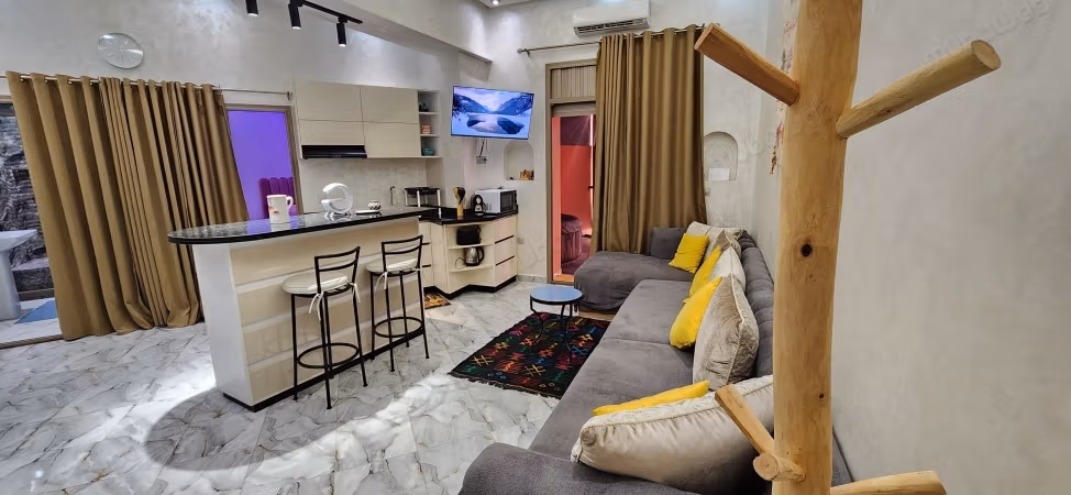 Vender apartamento en Camp Al Ghoul. 1 Habitación. Bien amueblado