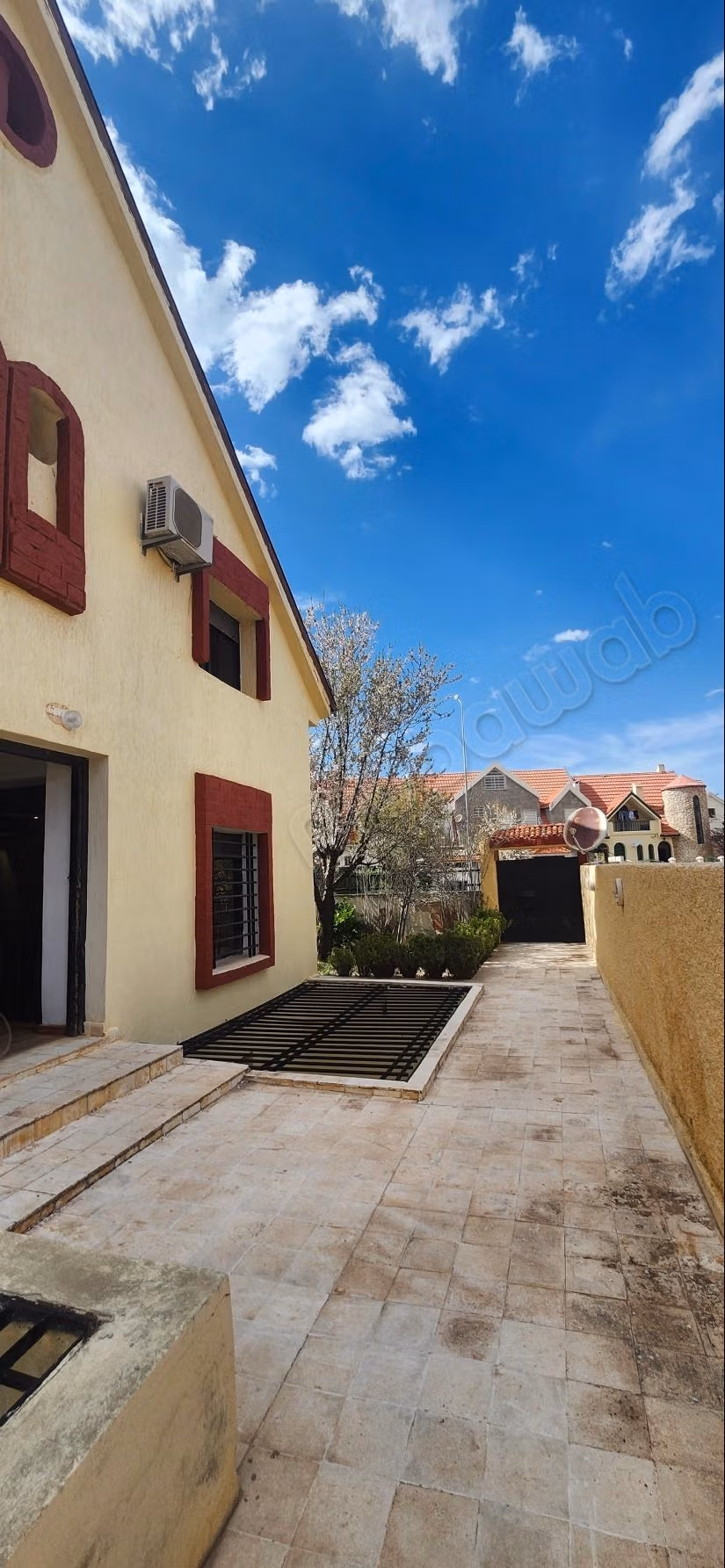 1 ou 2 Villa twins de luxe a ifran sans intermed