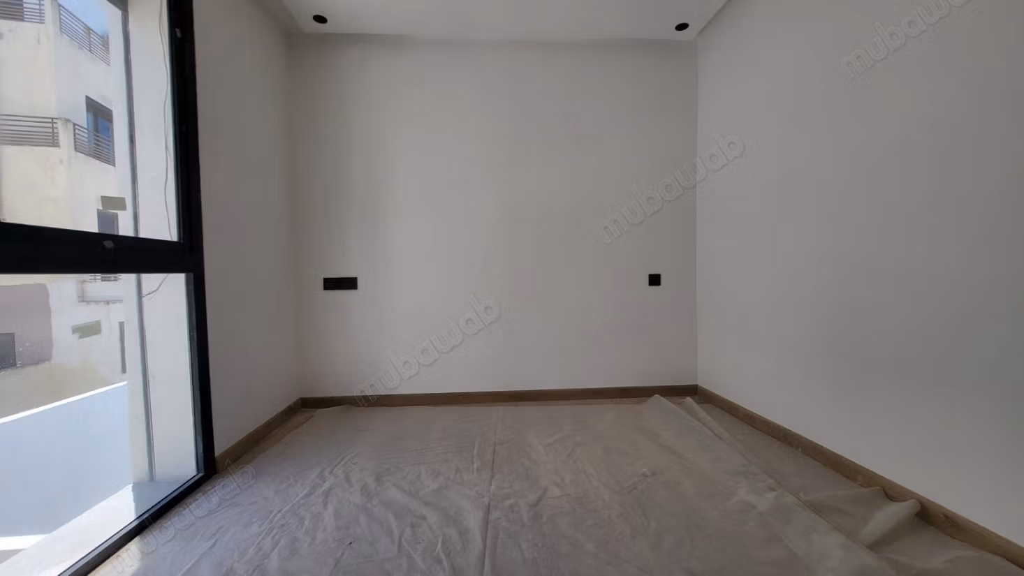 Studio Neuf 40m2 2nd floor titled garage Palmier