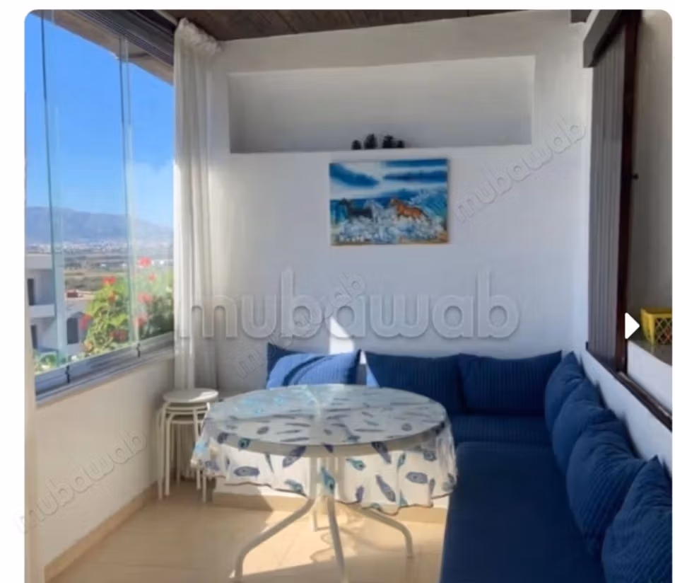 Pisos en alquiler. 1 Habitación. Salón con decoración marroquí