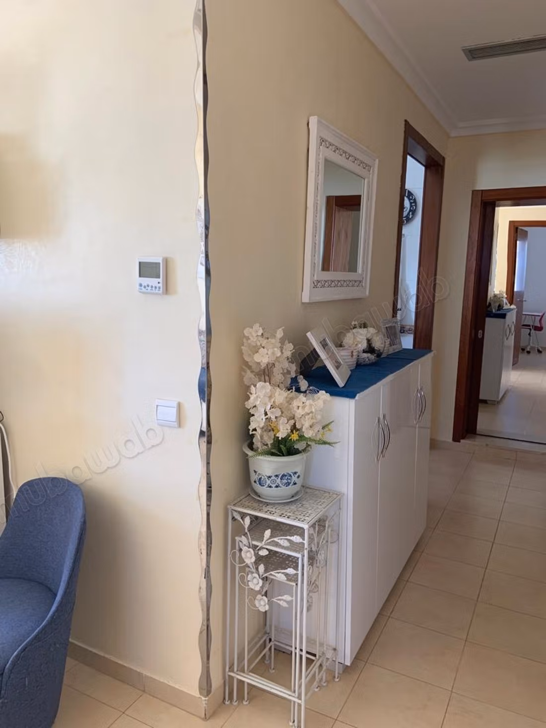 Pisos en alquiler. 1 Habitación. Salón con decoración marroquí