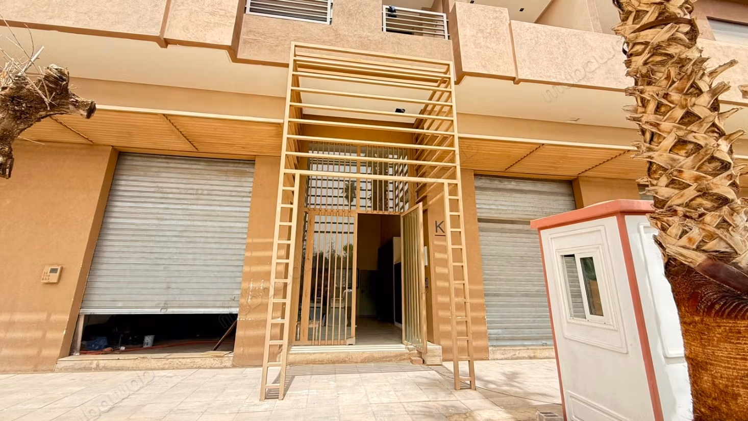 Splendido appartamento in vendita a 3ine mzwar. 2 camere gradevoli. Terrazza e ascensore