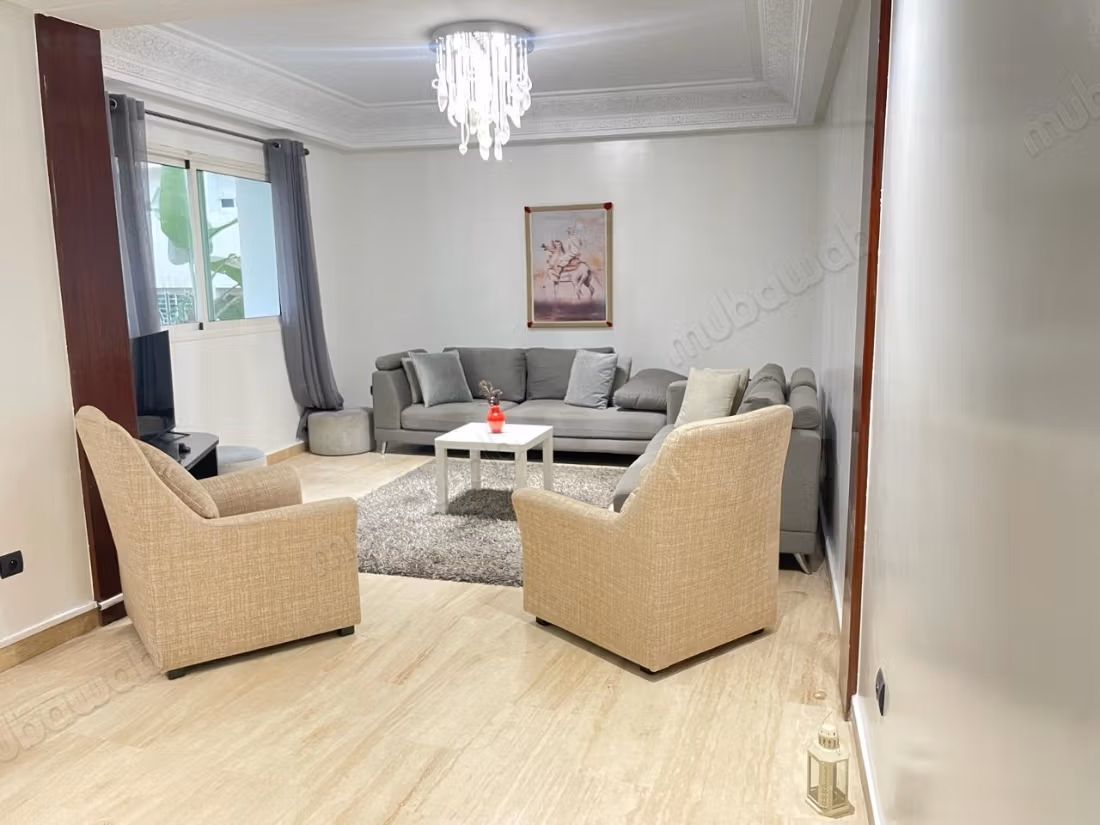 À louer bel appartement meublé à maarif extension
