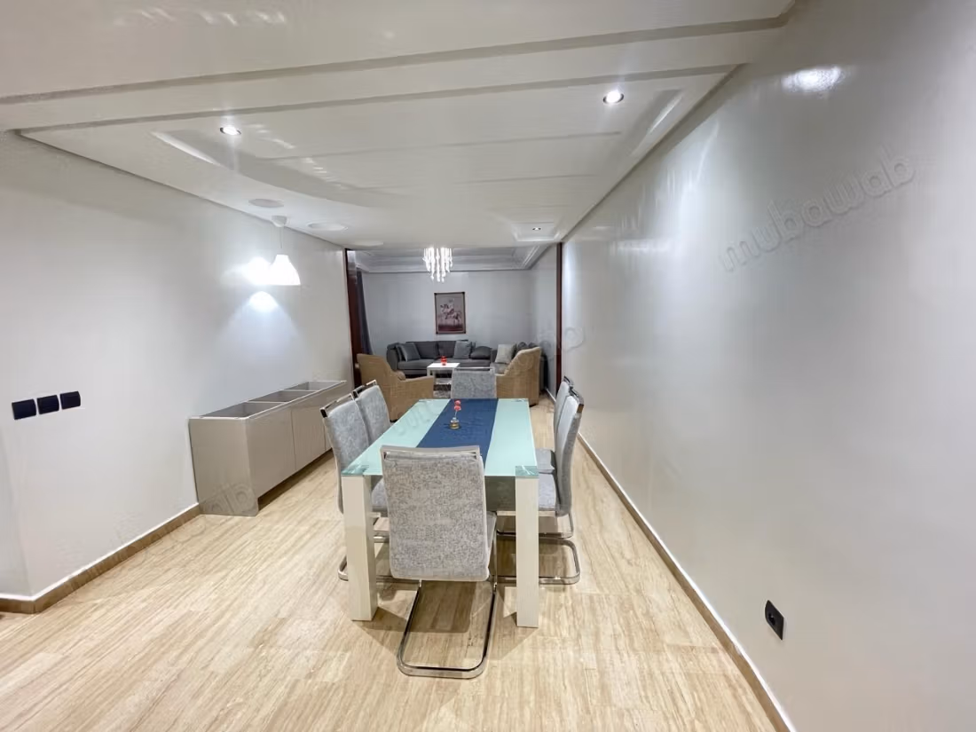 À louer bel appartement meublé à maarif extension