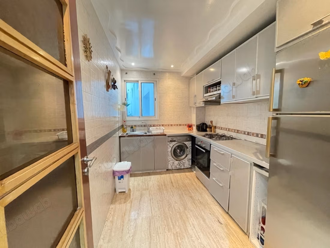 À louer bel appartement meublé à maarif extension
