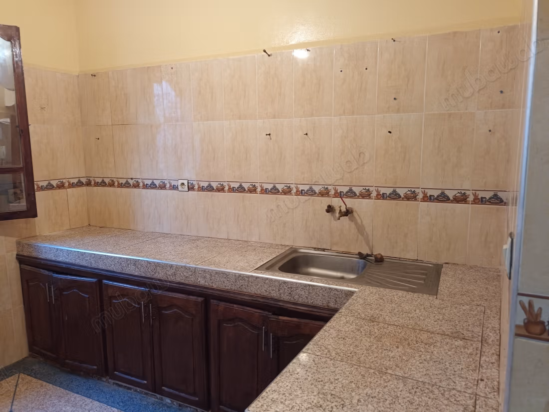 Petit appartement à louer 
aourir