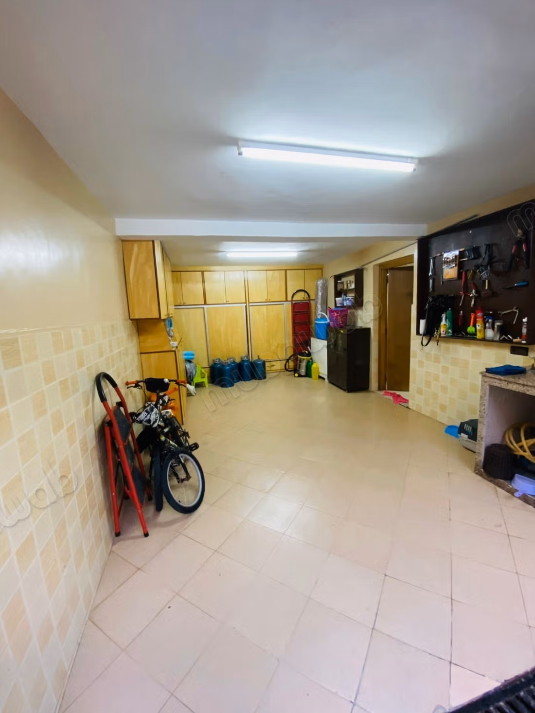 Somptueuse villa à vendre à Dar Bouazza. 3 grandes pièces. Antenne parabolique et Porte blindée