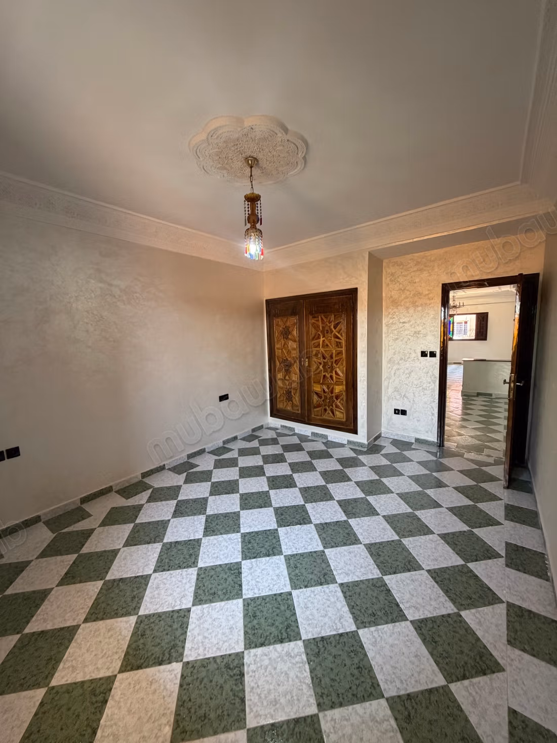 Appartement te koop in Hay Mabrouka. 3 grote kamers