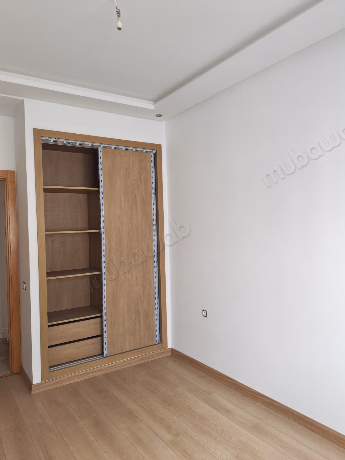 Studio Neuf à Louer