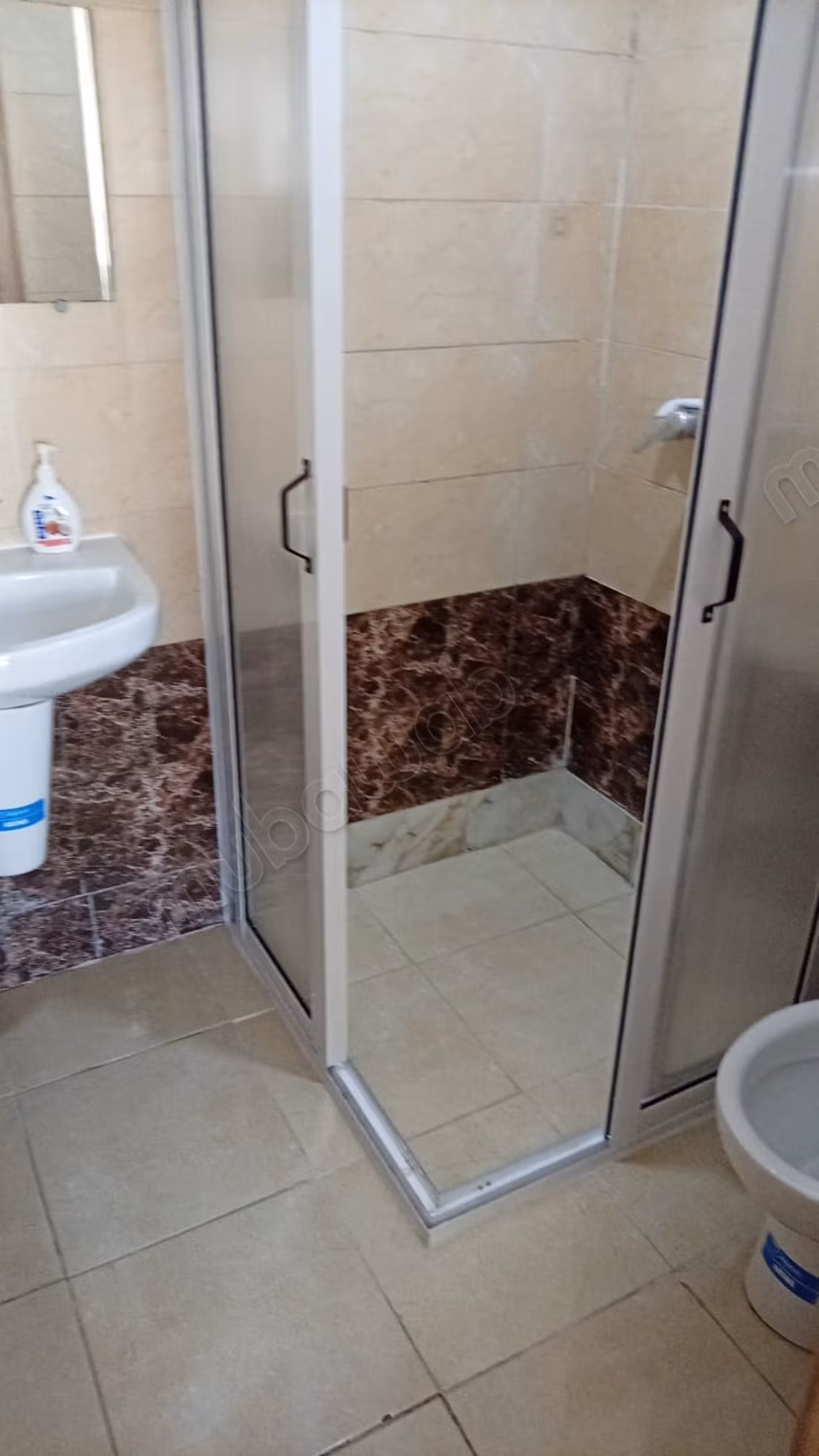 Appartement en location à Assaka. 
2 chambres agréables. 
Bien meublé