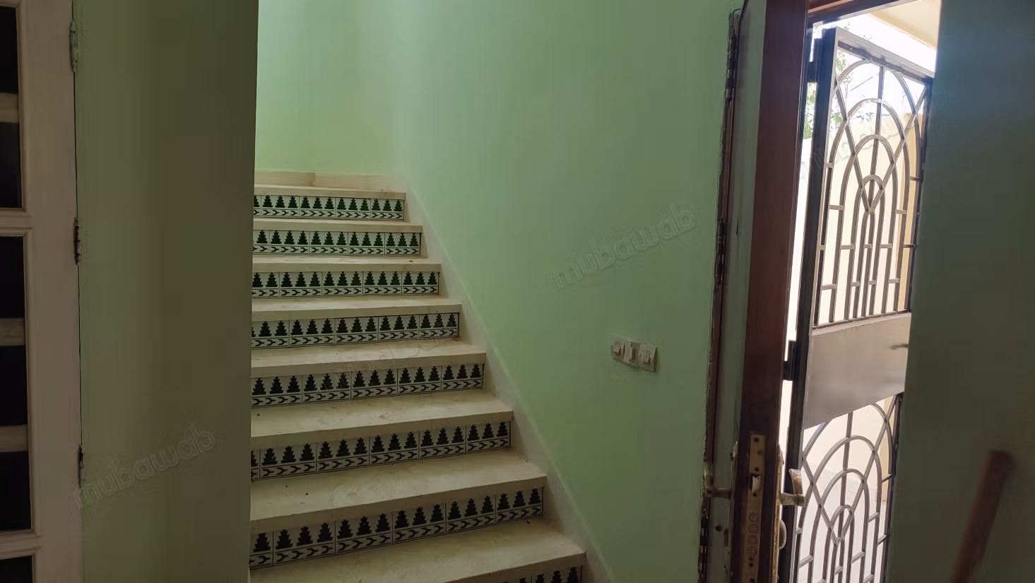Vender villa en martil 300m2 a 5 minutos de la marina