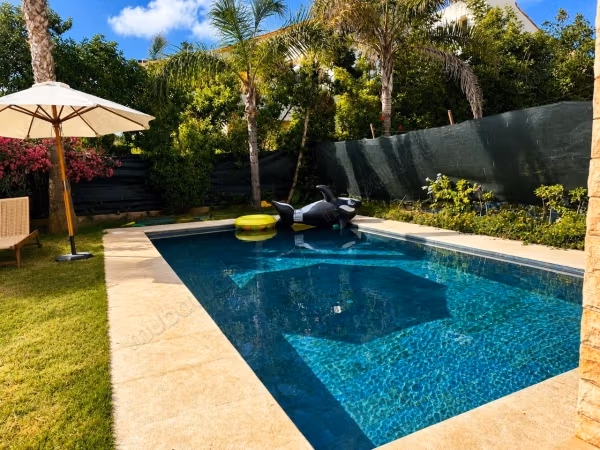 Villa di lusso in vendita a Dar Bouazza. Superficie totale 741 m². Ben arredato