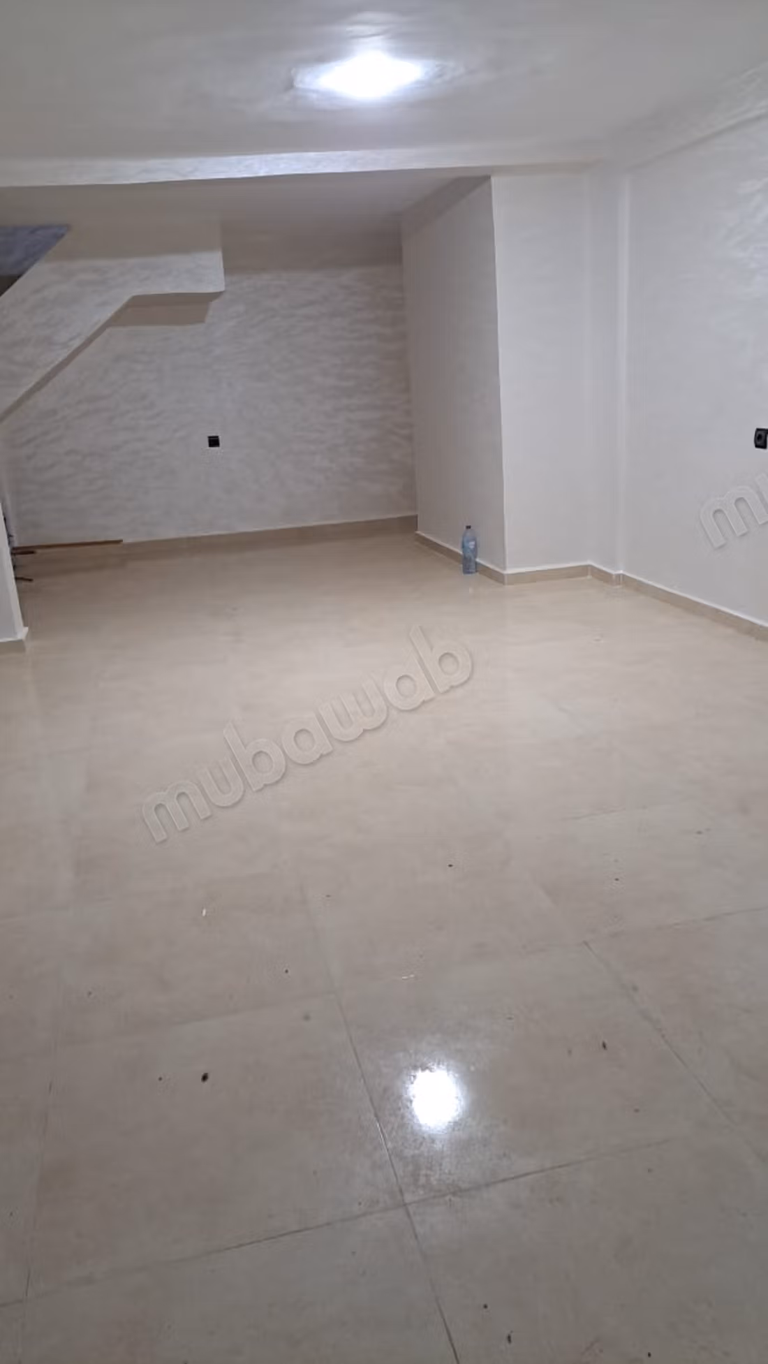 FOR RENT: 2 commercial stores