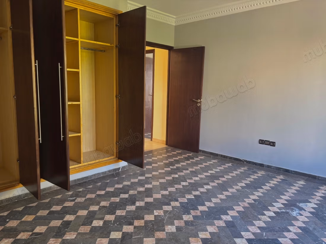 Spacious and Bright Family House