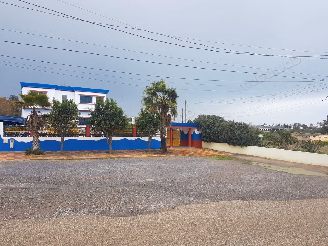 École à vendre