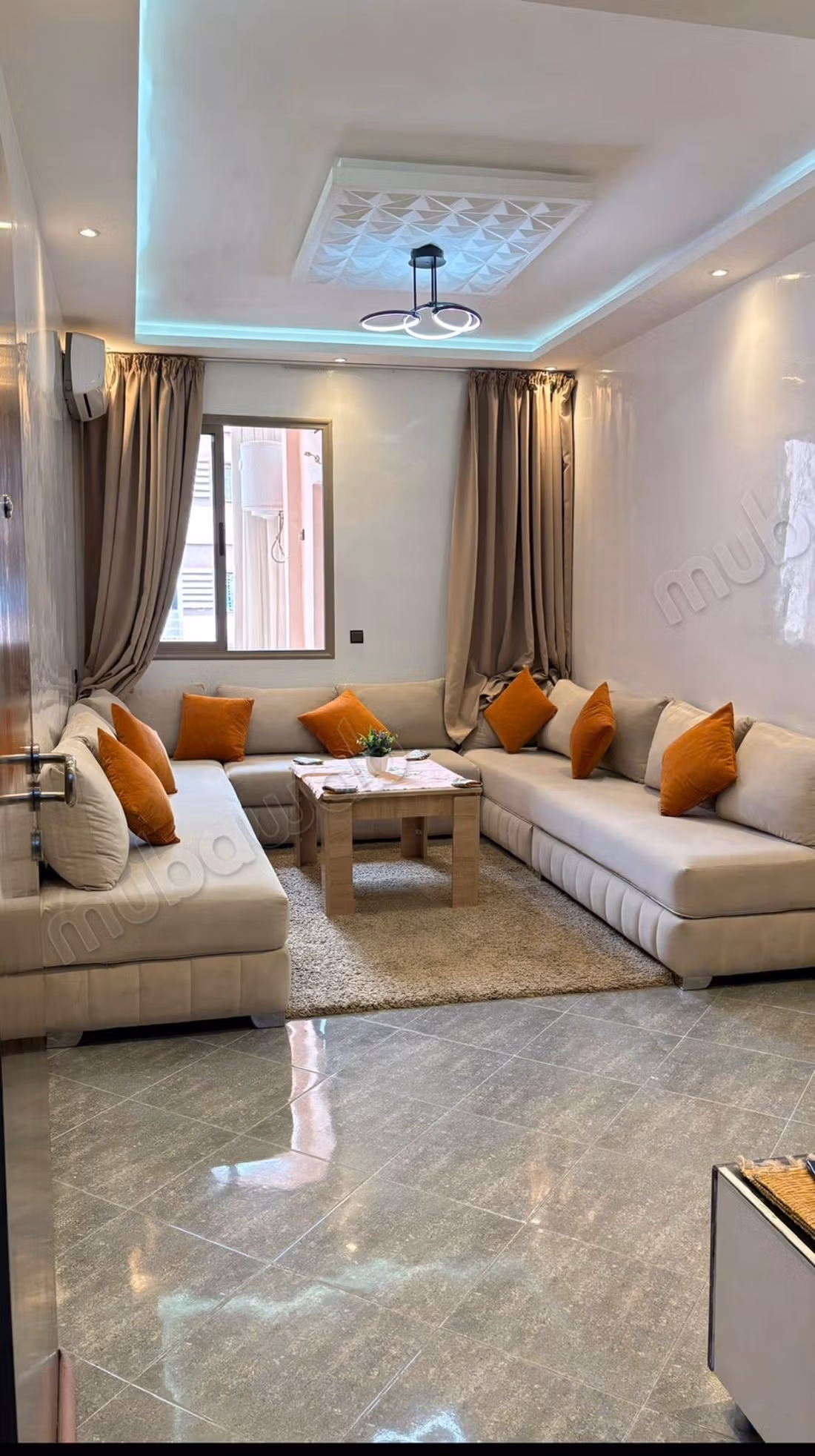 Holiday apartment for rent in Gueliz. 2 rooms. Calm environment with mountain view, double-glazed window