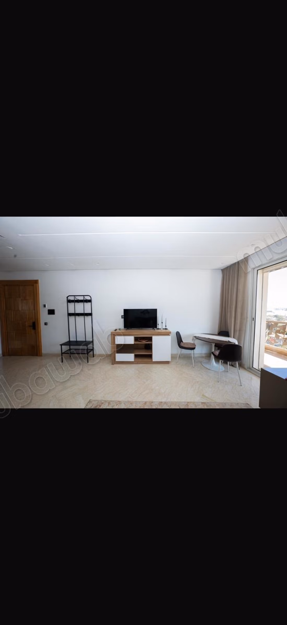 Affitta questo studio a Casablanca Finance City. 1 bella camera. Ben arredato