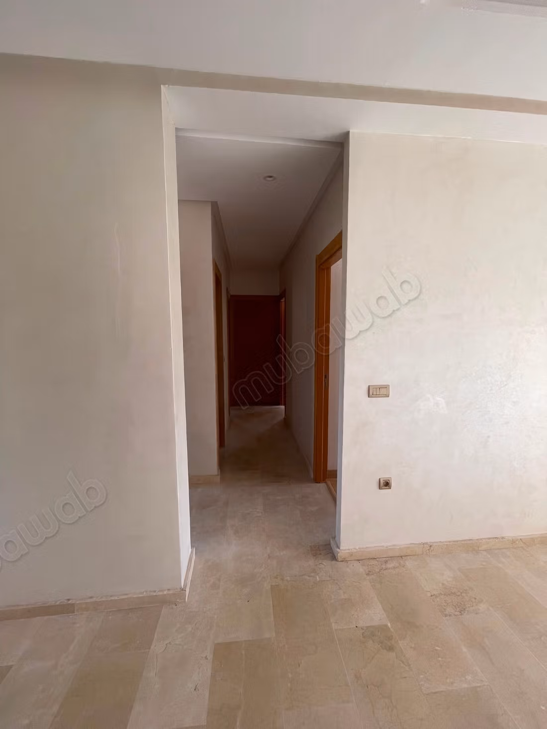 Affitta questo appartamento a Prestigia. 3 belle camere. Terrazza e giardino