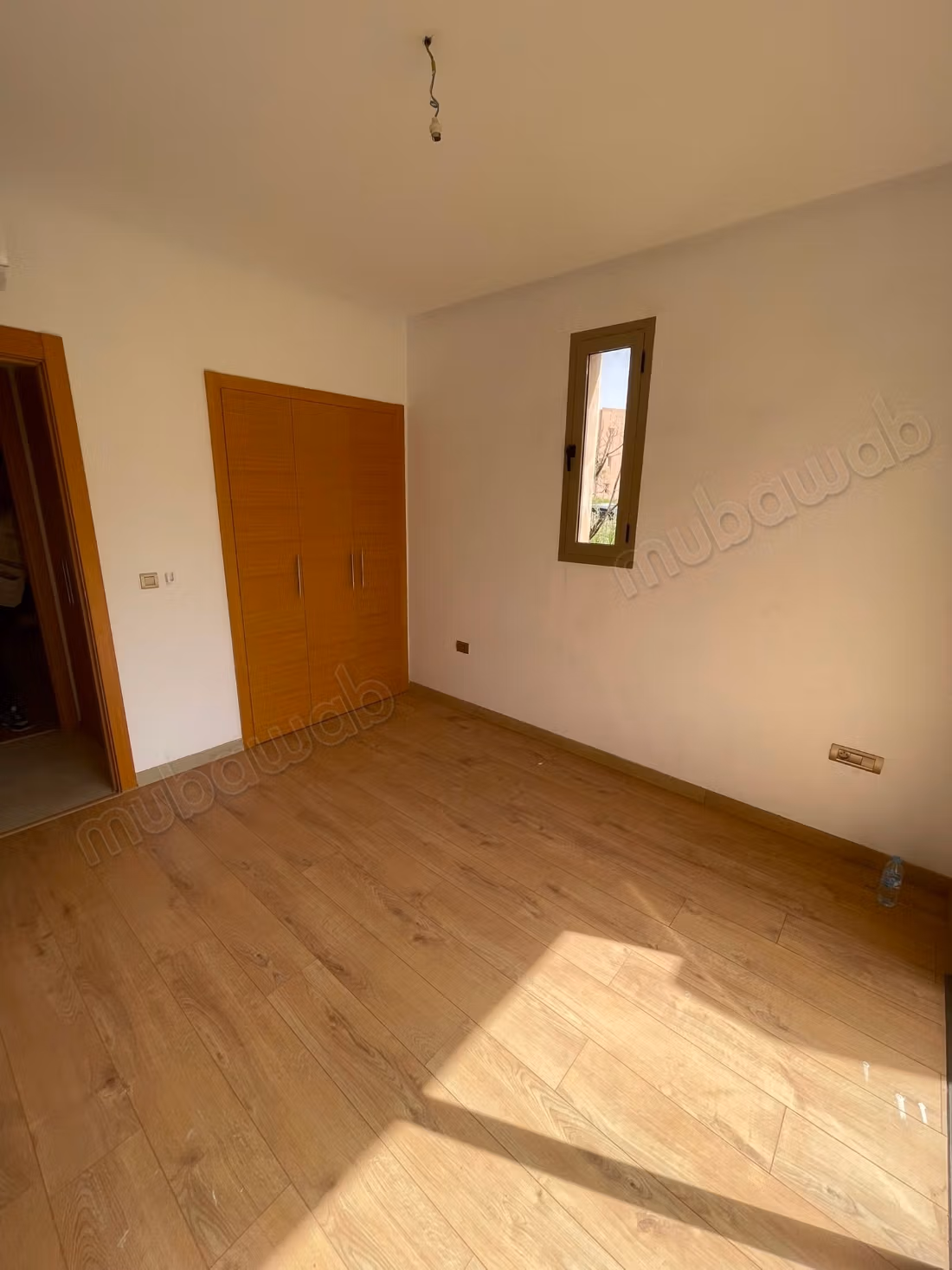 Affitta questo appartamento a Prestigia. 3 belle camere. Terrazza e giardino