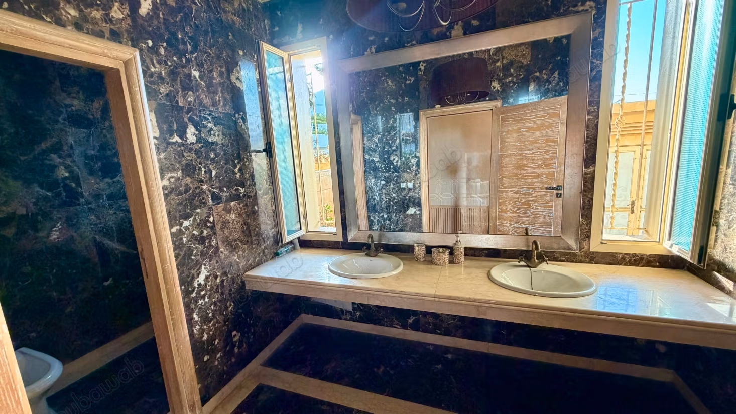 Villa arredata 5 camere con piscina in affitto – Harhoura Centro