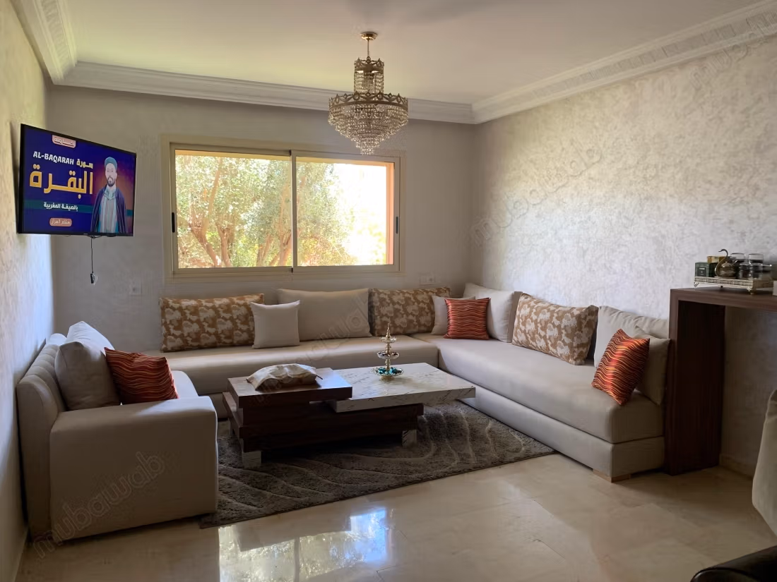 Appartement à vendre à Route Casablanca.
Surface totale 90 m².
Parking et jardin