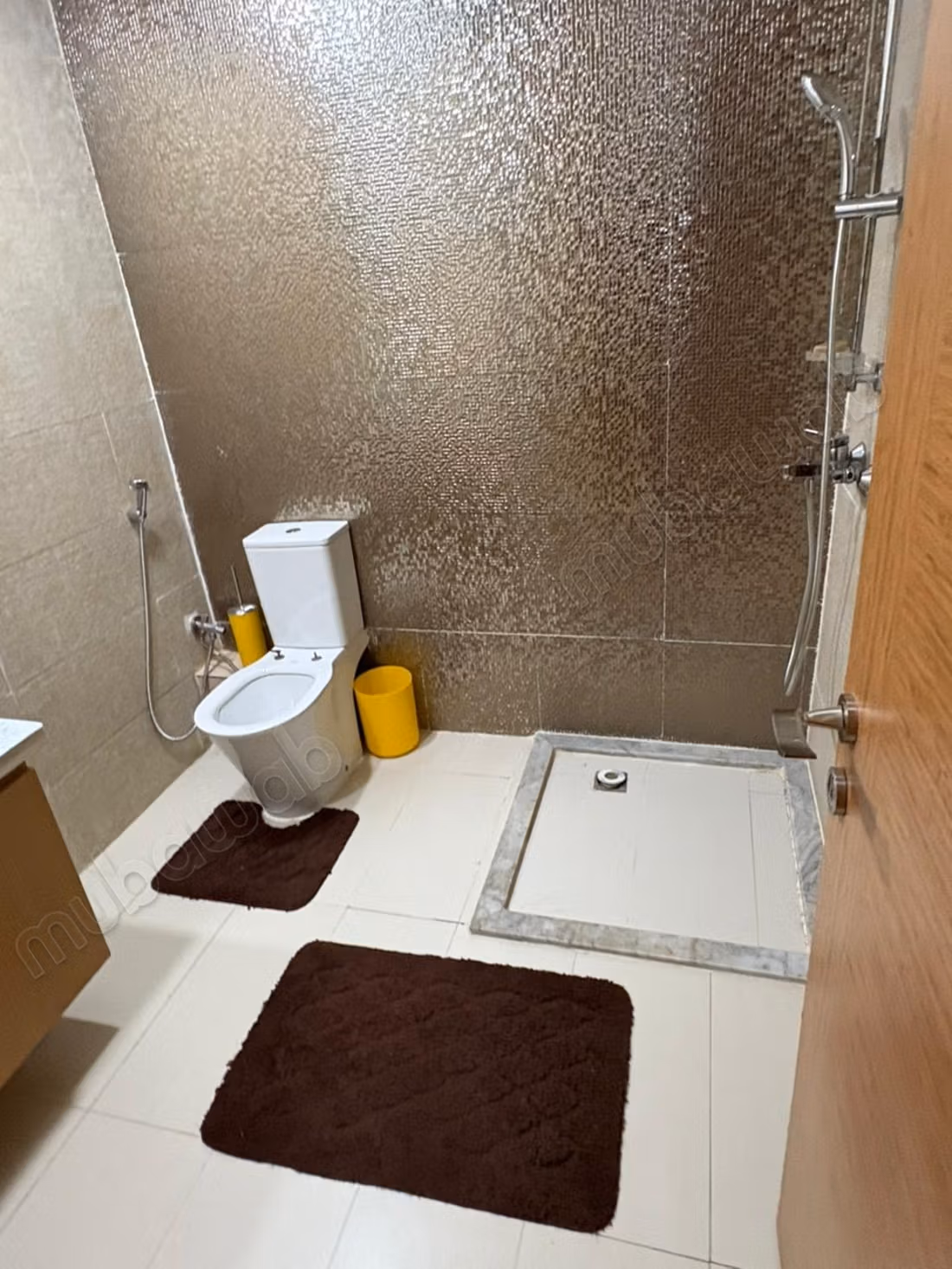 Super appartement te huur in Hay Mohammadi. 2 grote kamers. Inbraakwerende deur en beveiligd complex