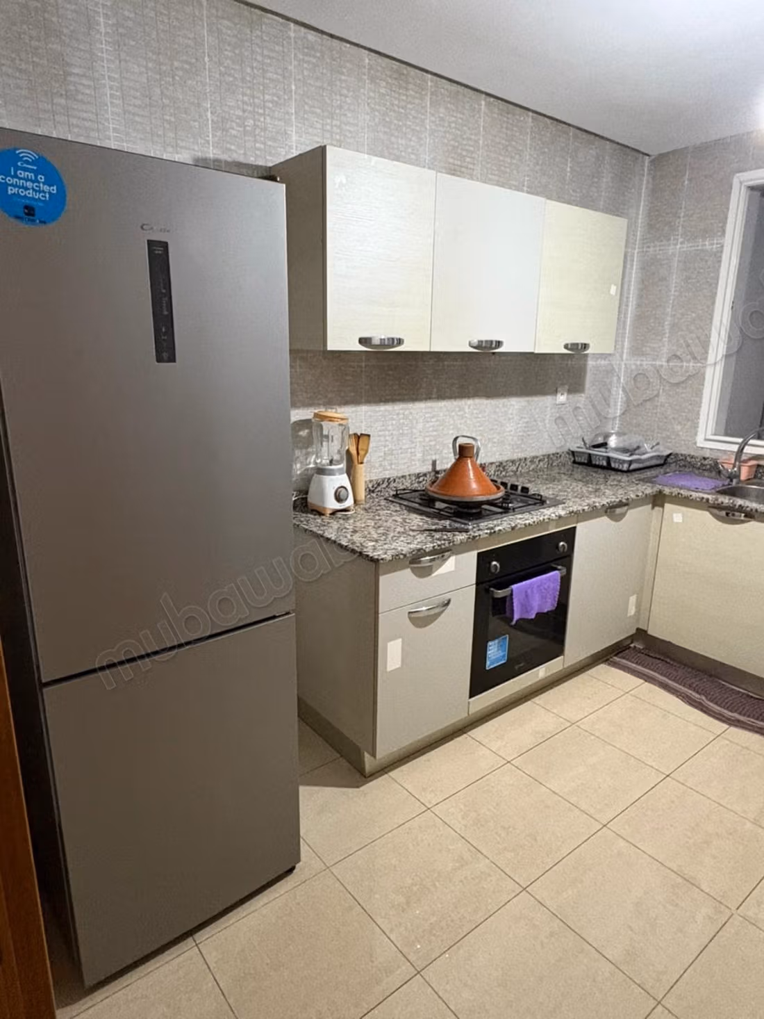 Super appartement te huur in Hay Mohammadi. 2 grote kamers. Inbraakwerende deur en beveiligd complex